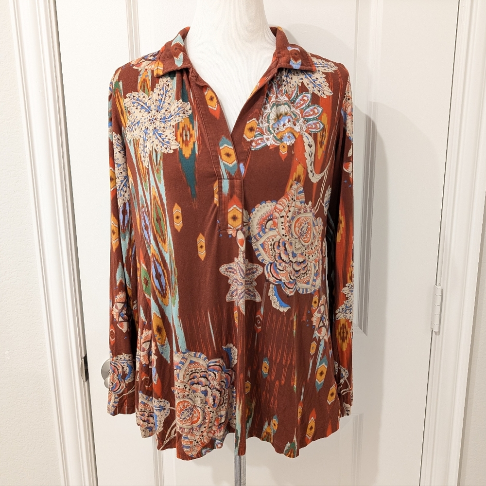 Johnny Was Feather Long Sleeve Swing Polo Top Size Medium.